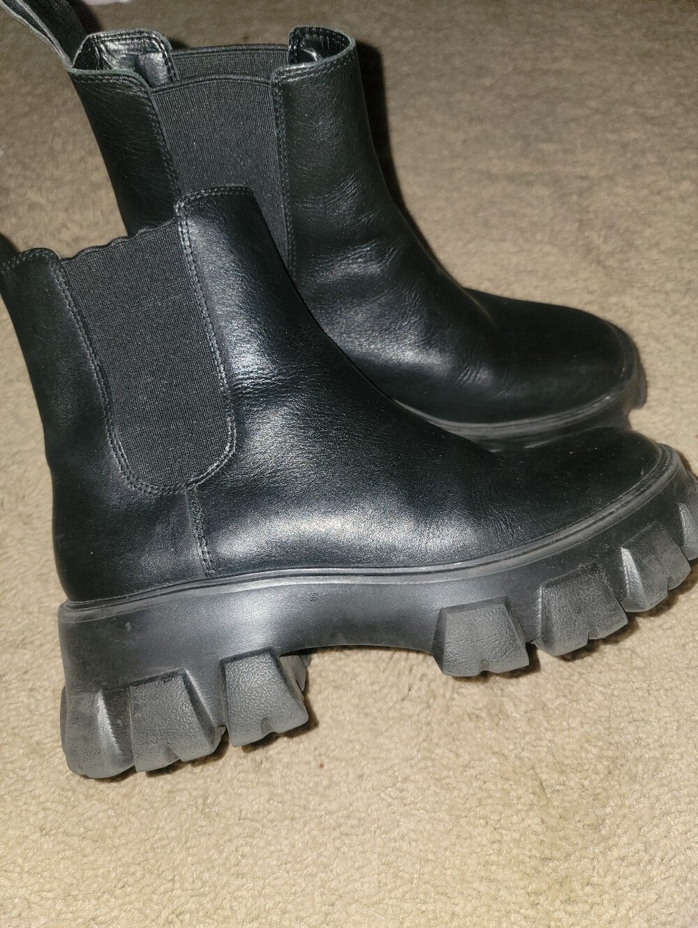 GIANNI BINI Women’s Black Chunky Chelsea Boots